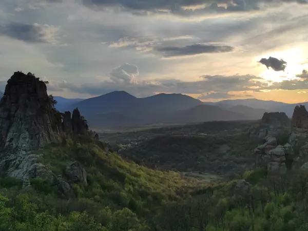 trek-belogradchik-wine-caves