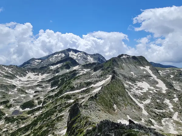 trek-dzhangal-peak-gazey-peak