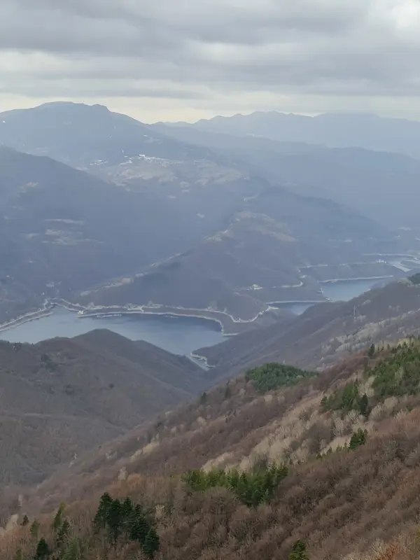 trek-fotinski-waterfall