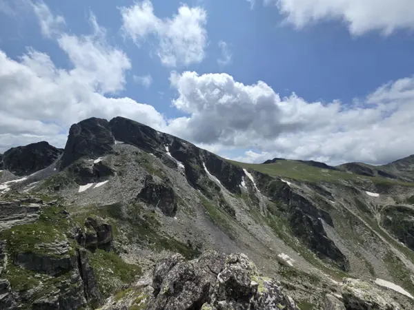 trek-malyovitsa-lakes-ushite-peak