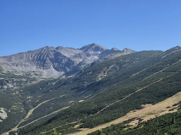trek-musala-marichini-lake-zavrachitsa-hut