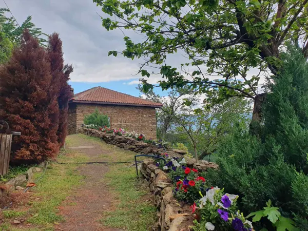 trek-radomir-peak-dolene-village