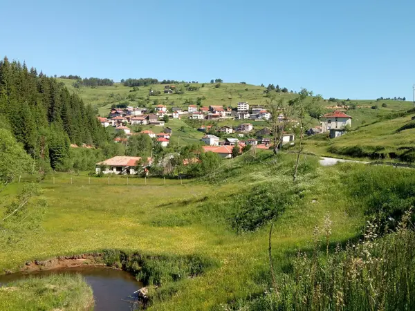 trek-rhodope-kojari-yagodina-cave