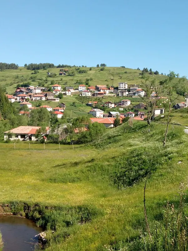 Магията на Родопите – Връх Картала, меандрите на р.Въча 