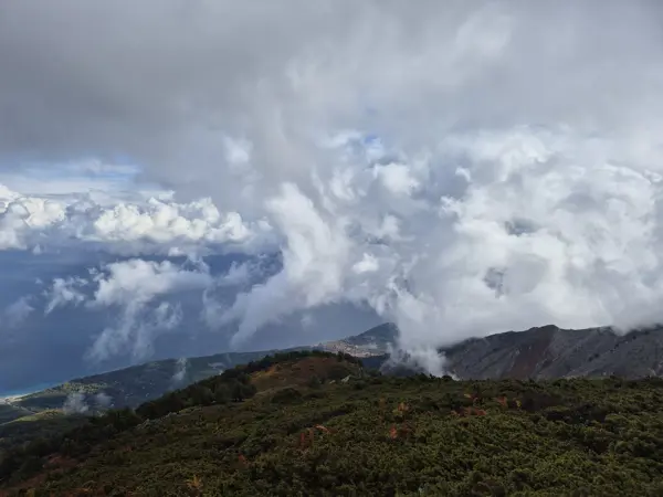 trek-samothrace-island
