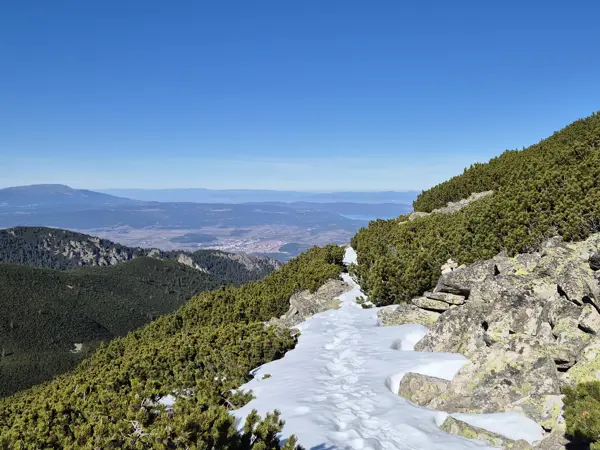 trek-shatar-peak-chakur-voyvoda-hut