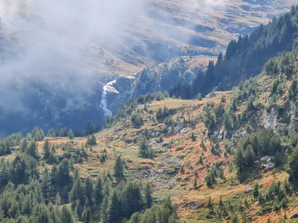 trek-skakavitsa-waterfall-tashmandra