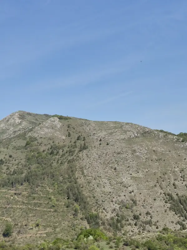 trek-strazha-peak-paramun