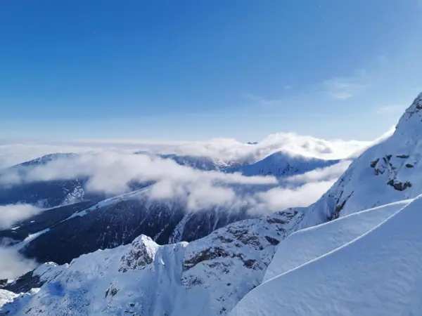 trek-vihren-winter-summit
