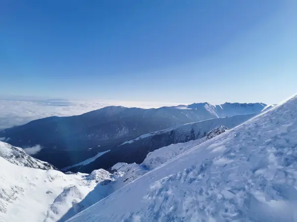 trek-vihren-winter-summit