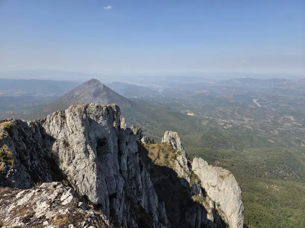 vrkh-trem-1810-m-planinski-prekhod-v-srbiya-suva-planina